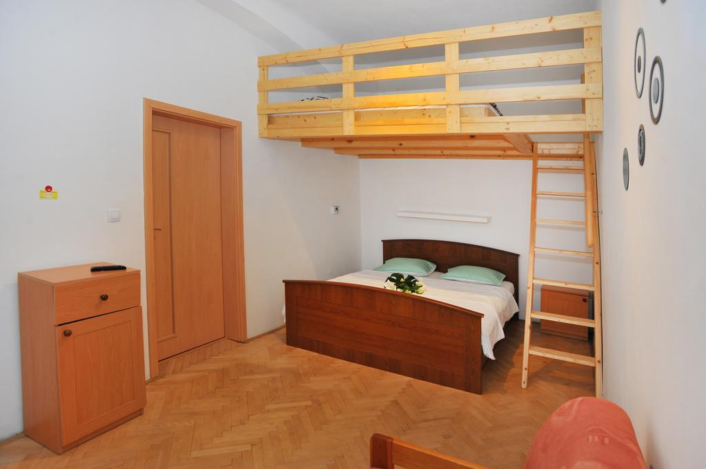 Condo In Vinohrady Prag Dış mekan fotoğraf
